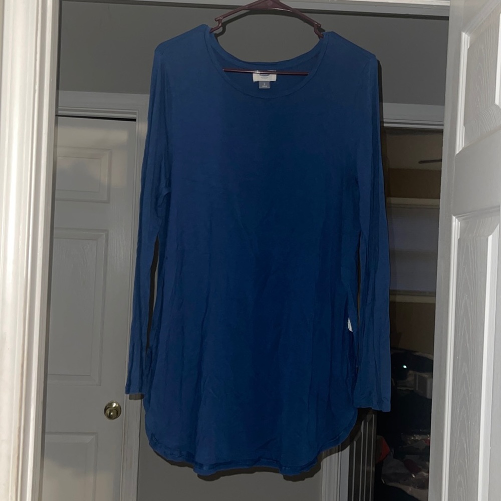 Long sleeve blue shirt